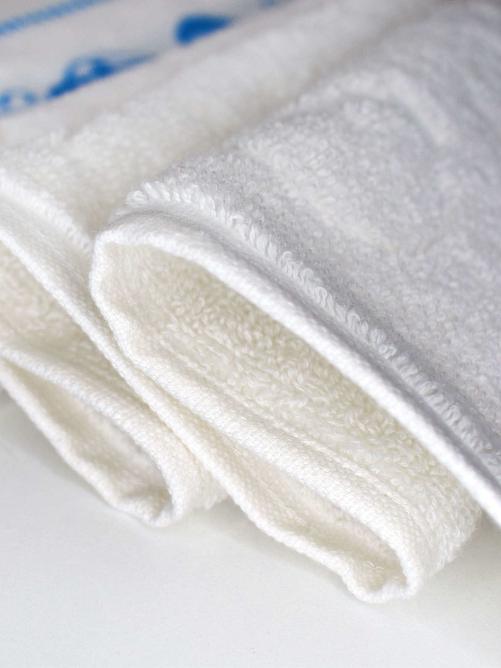 Полотенце СПЭЙС белое