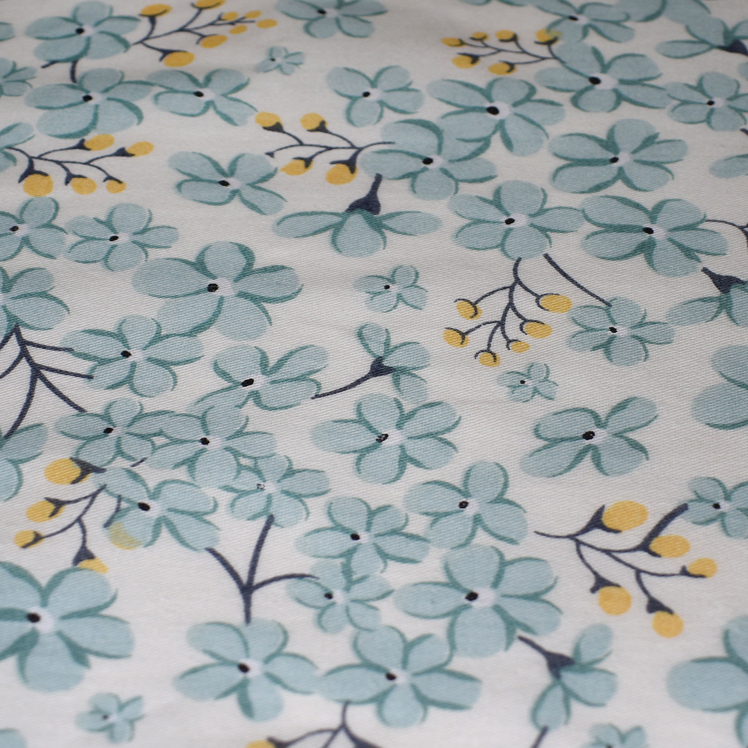 Простыня Сатин-Комфорт бело-голубая 17-27