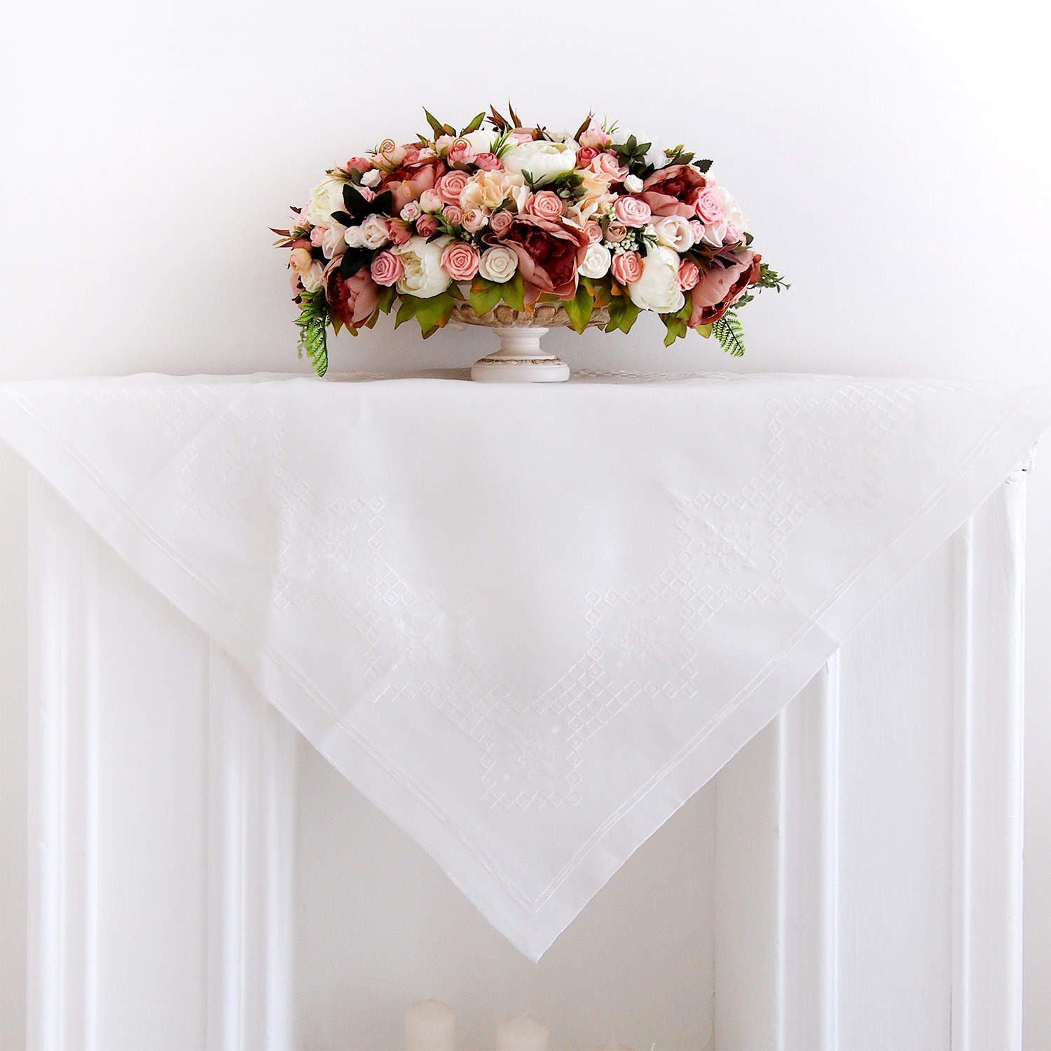 Скатерть 1805 150х220см белая