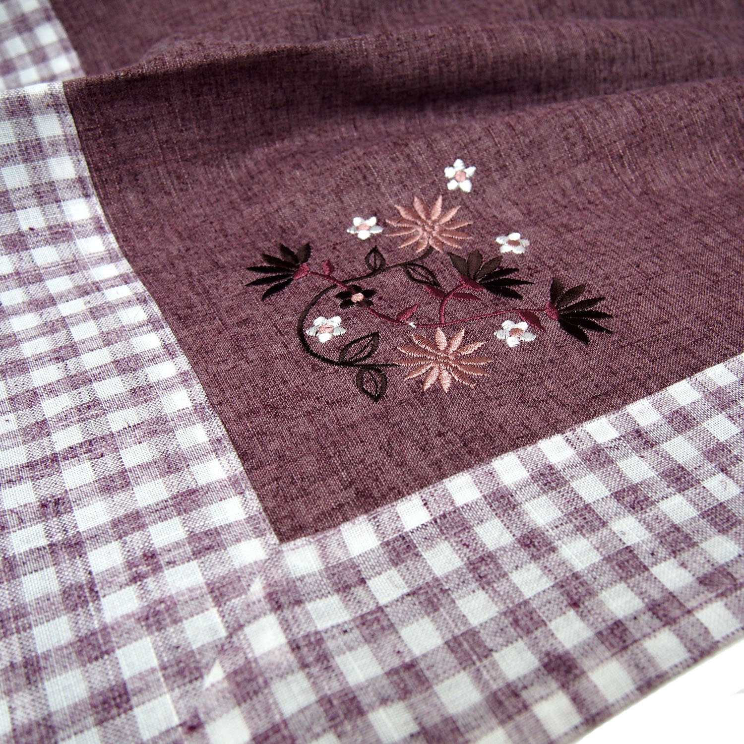 Скатерть 3819 бордовая