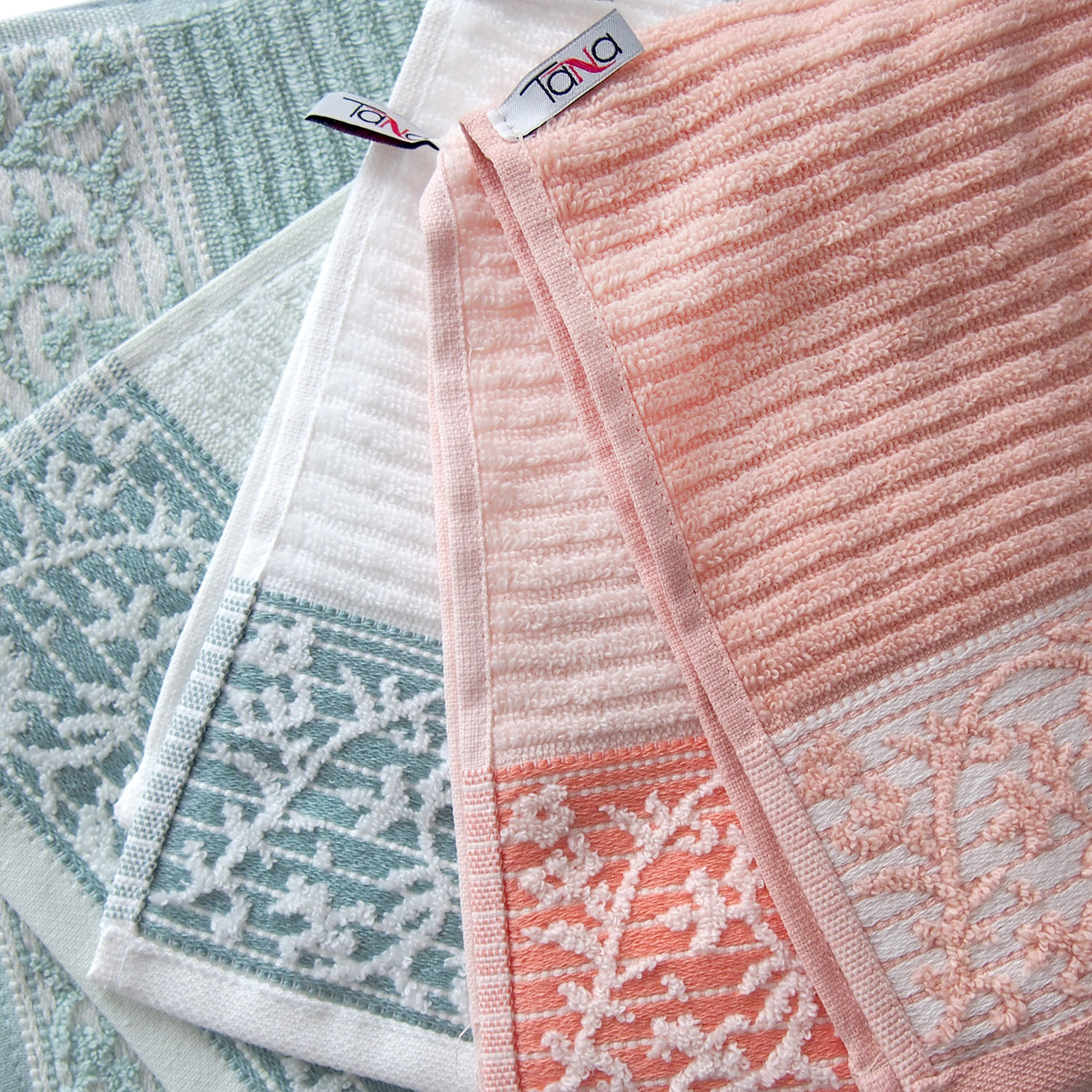 Полотенце ХЕЛЕН персиковое