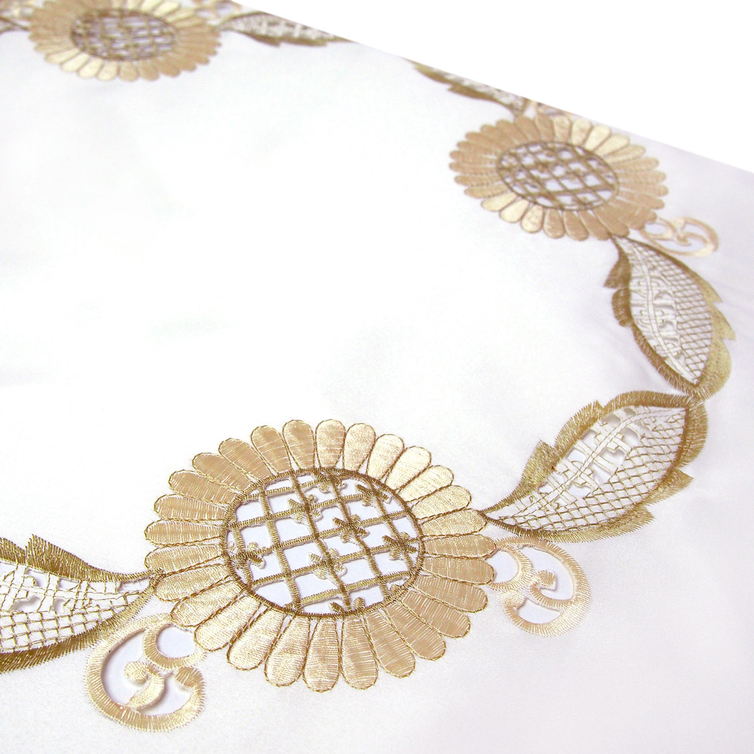 Скатерть 4109 молочная