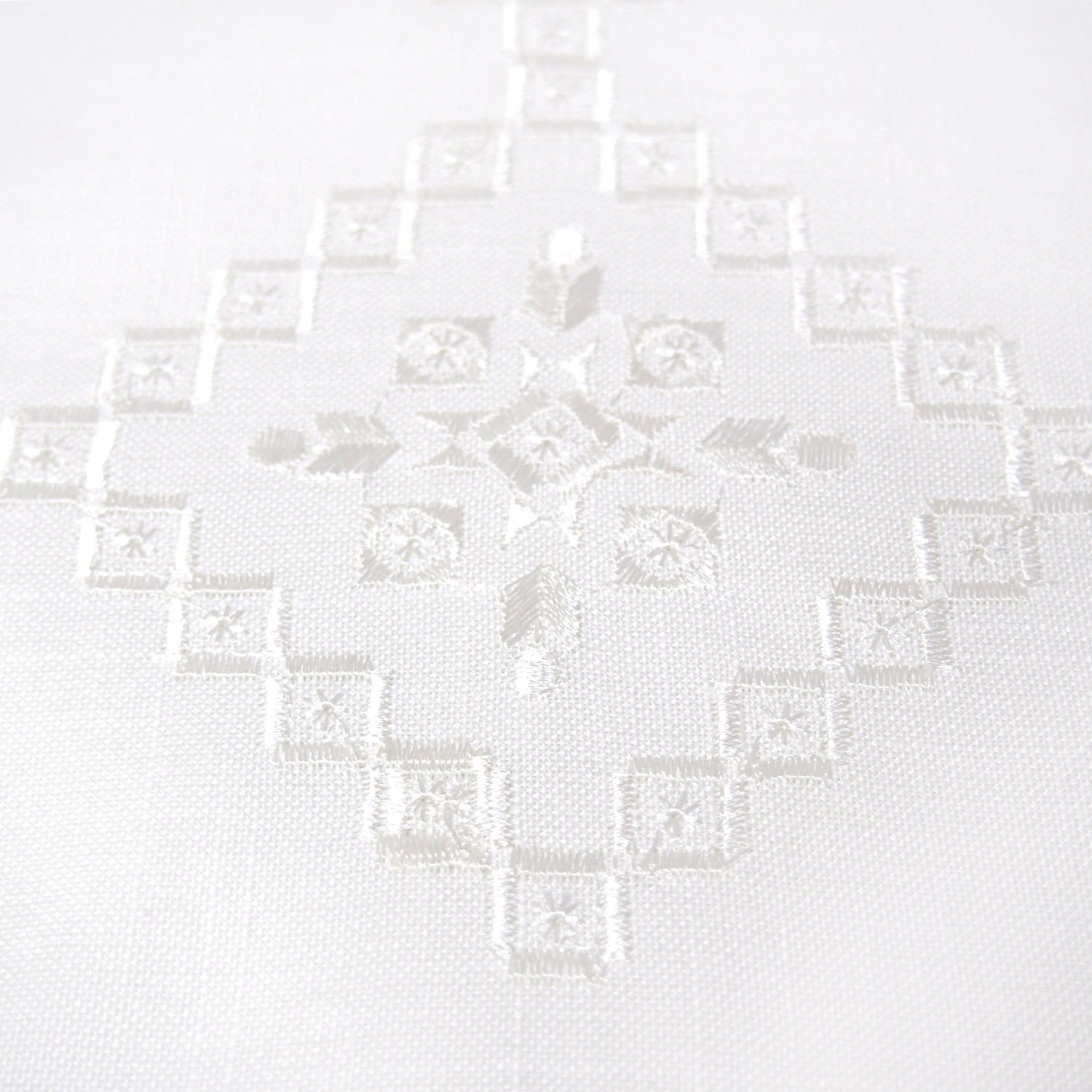 Скатерть 1805 150х220см белая