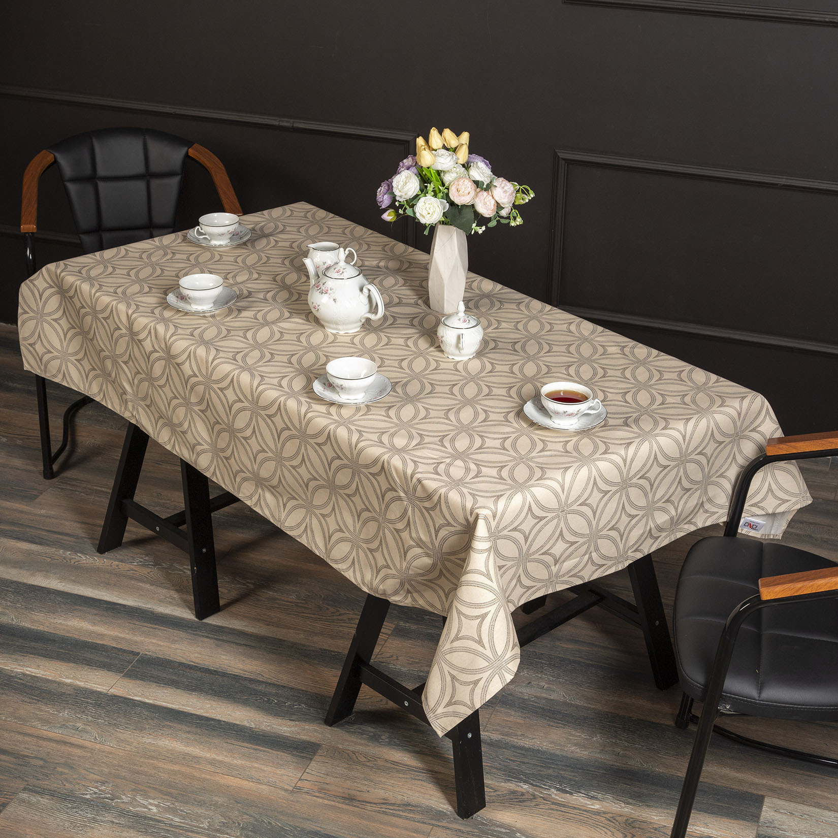 Скатерть 130х180 с тефлоновым покрытием 030