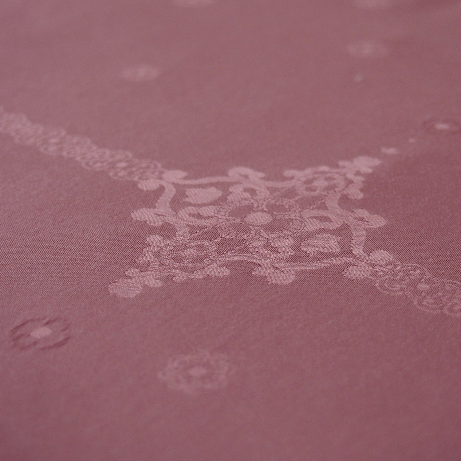 Комплект постельного белья Бамбук-Жаккард Премиум прокисшая малина 0448