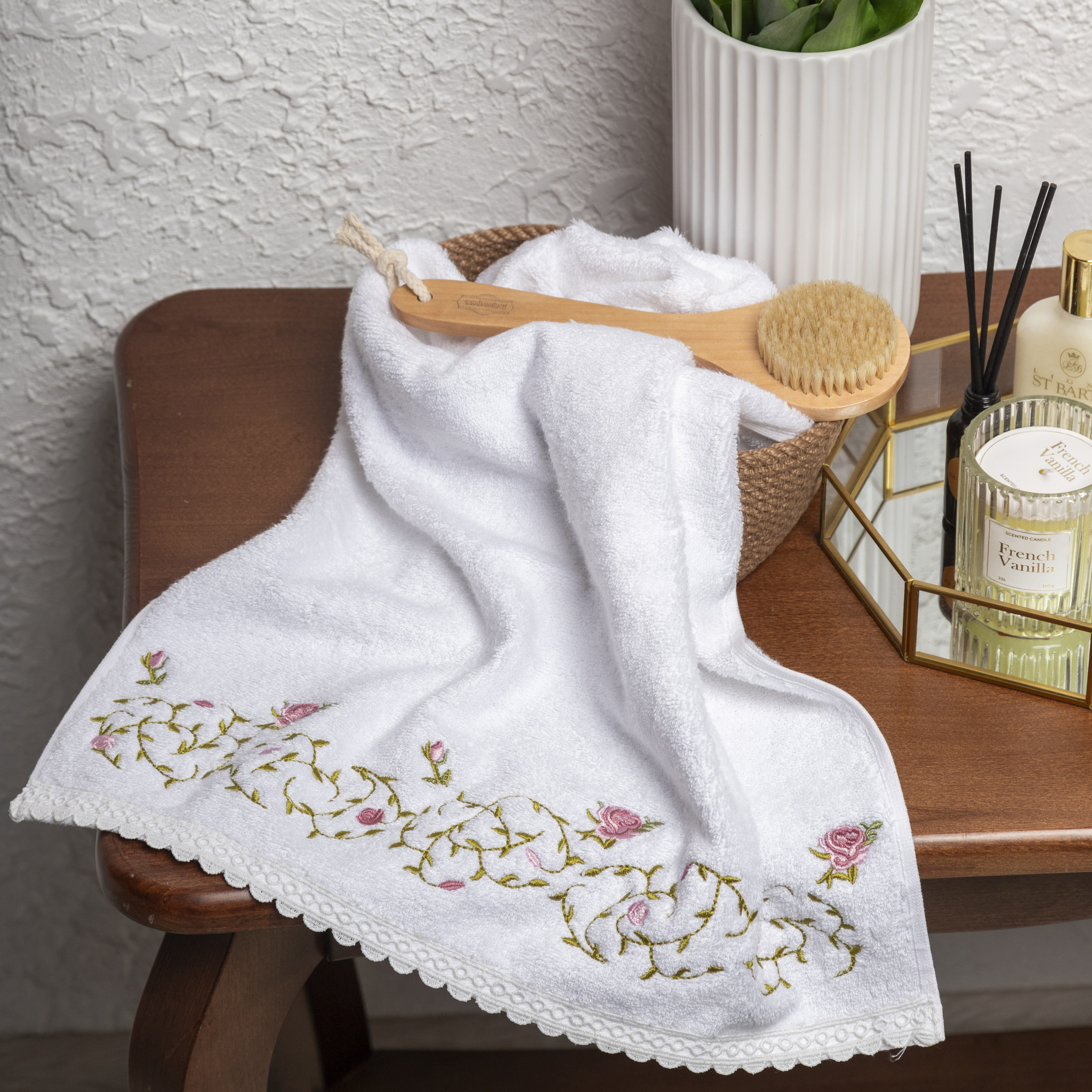 Полотенце КАДОРА-1 белое