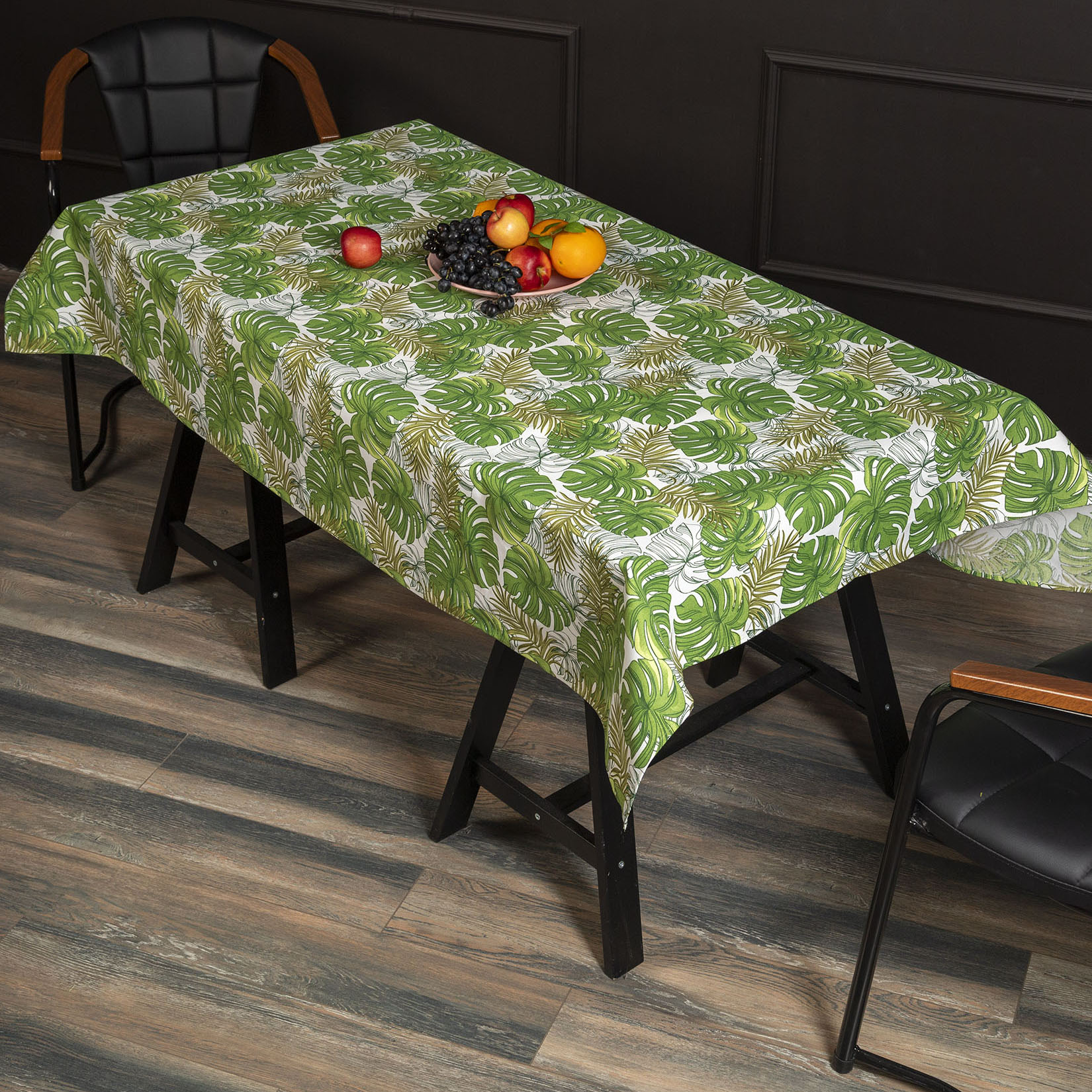 Скатерть 130х180 с тефлоновым покрытием 159