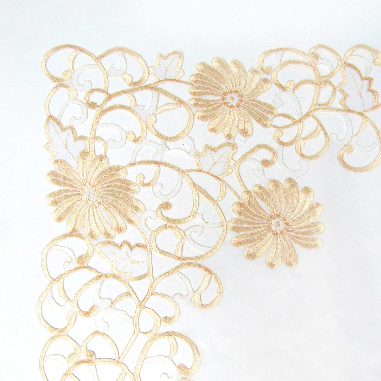 Скатерть 2375 белая 150х220см