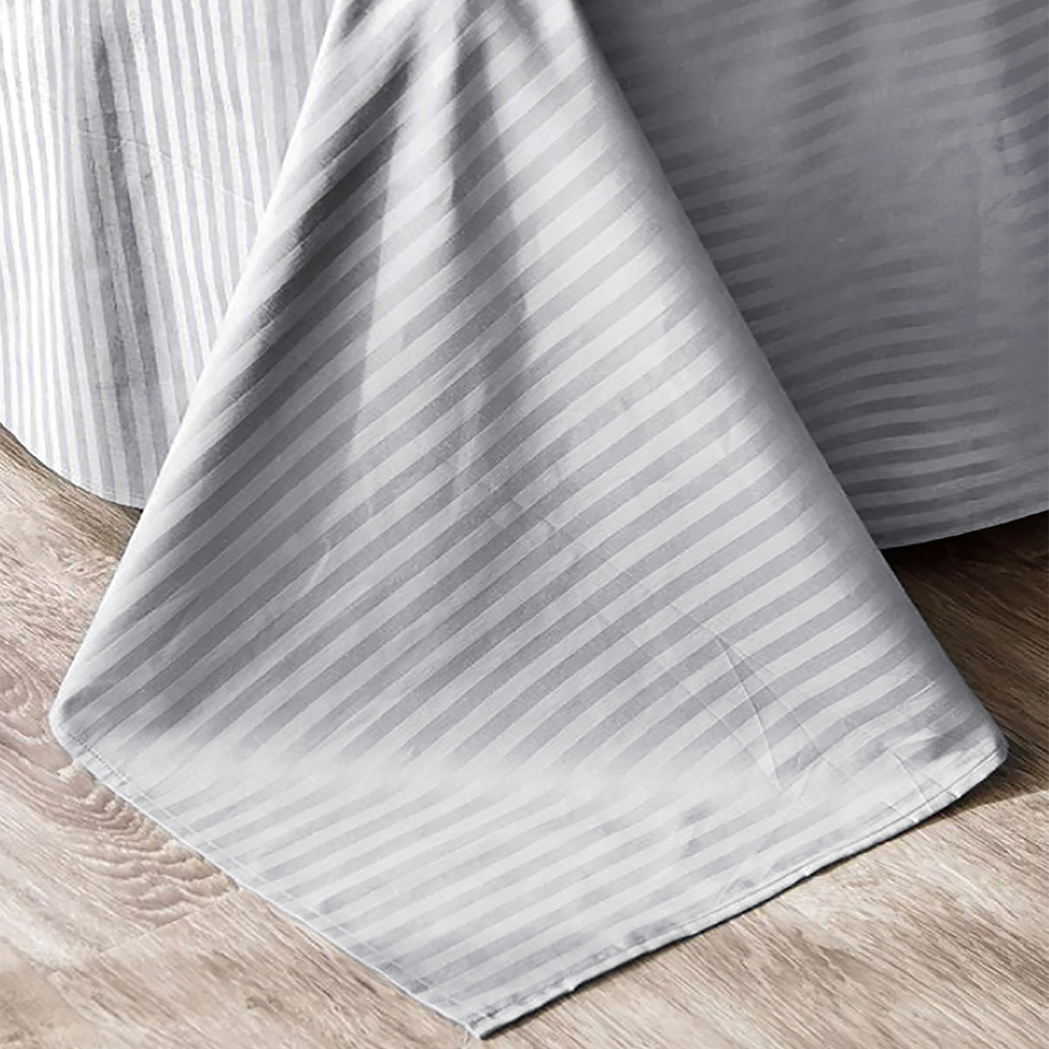 Простыня Сатин-Страйп светло-серый 2001