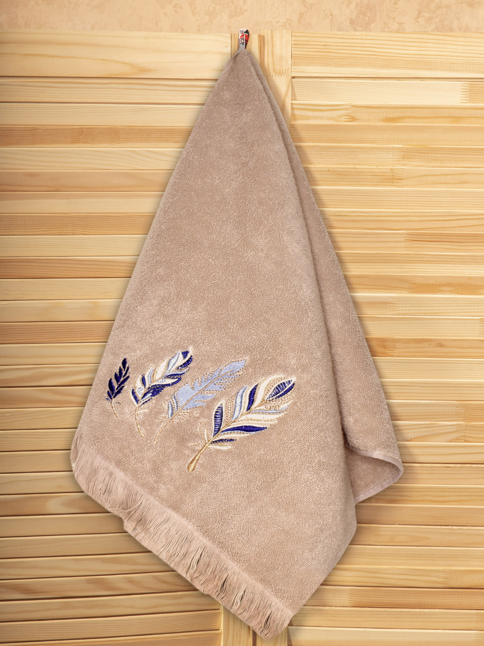 Полотенце ПЕРЫШКИ бежевое с бахромой