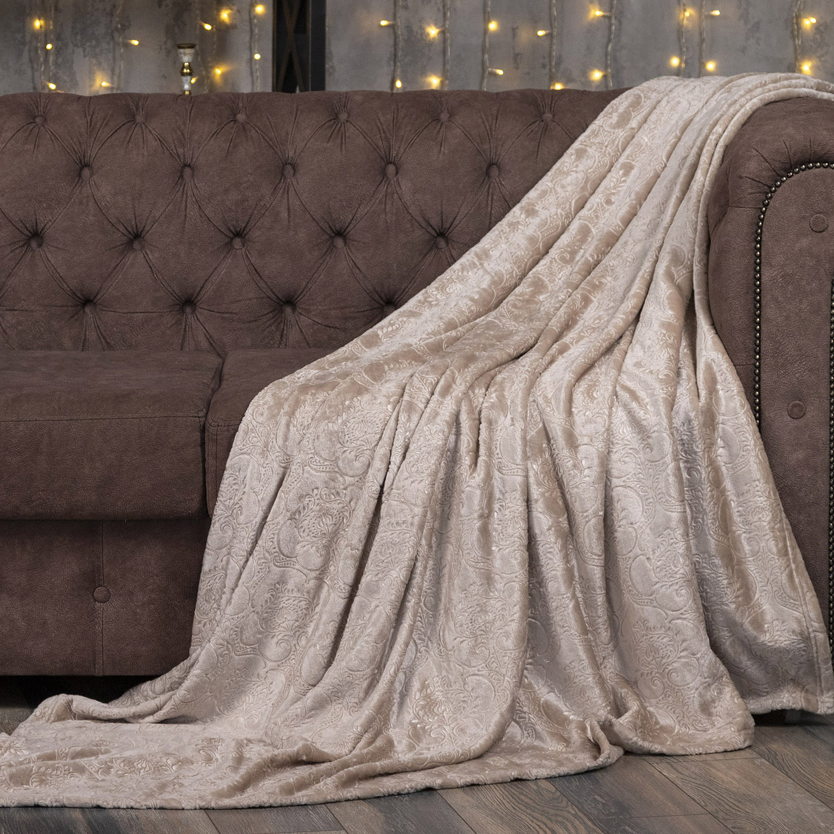 Плед ОЛИВИЯ однотонный с тиснением бежевый вензель 19-09