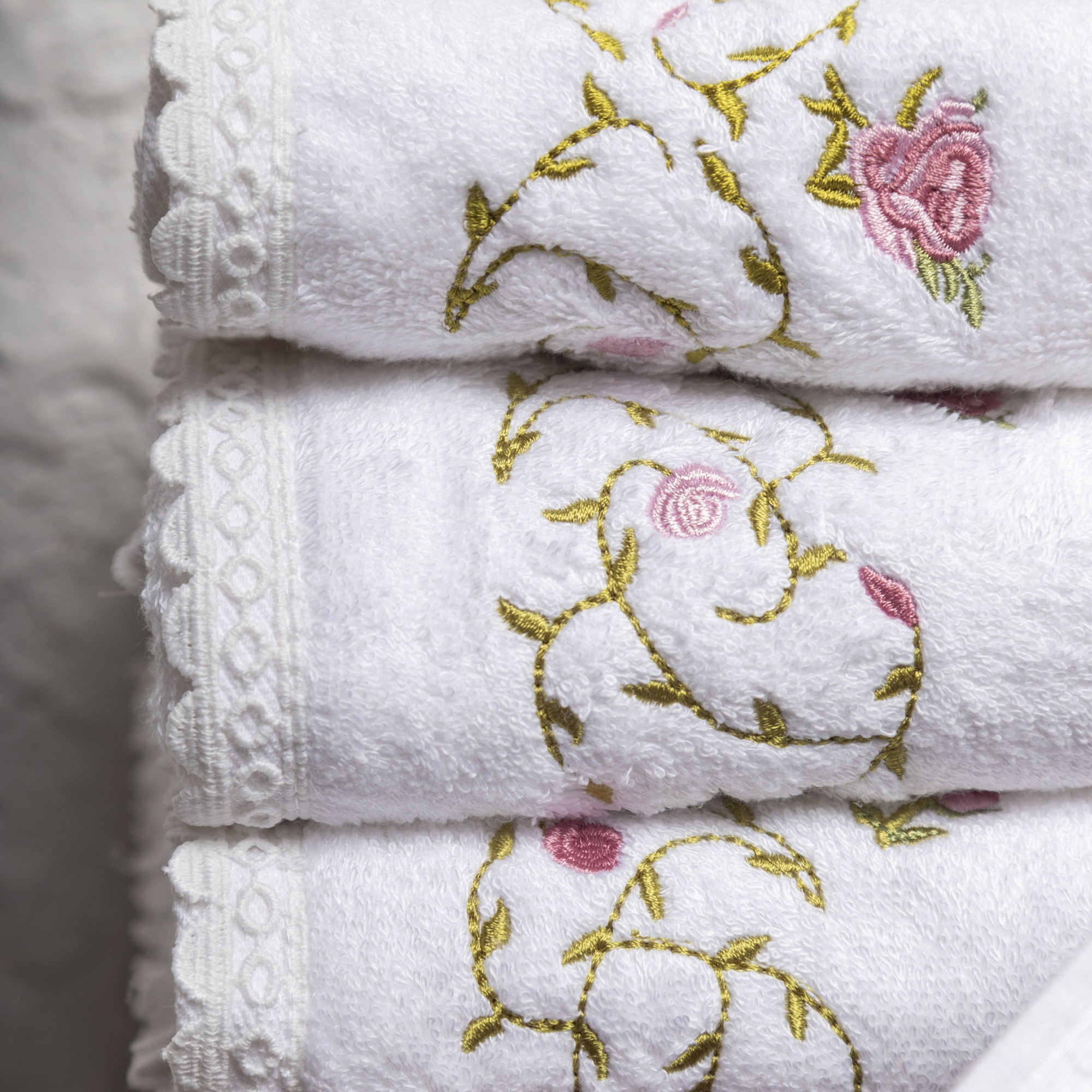 Полотенце КАДОРА-1 белое